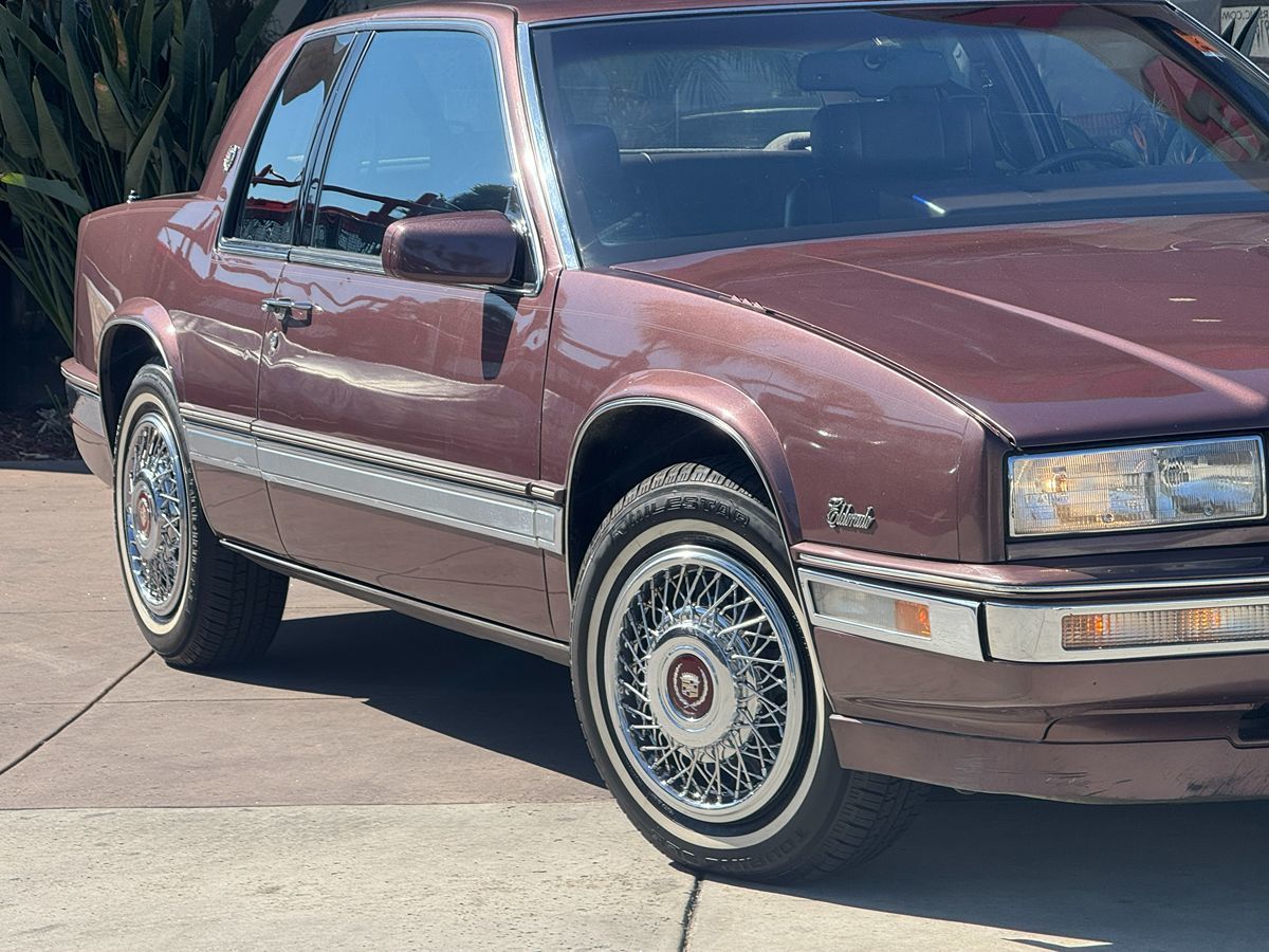1989 Cadillac Eldorado photo 3