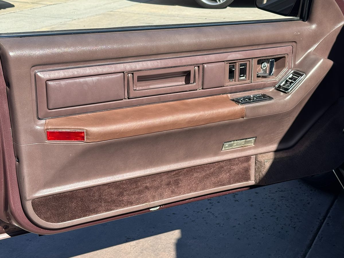 1989 Cadillac Eldorado - Photo 27