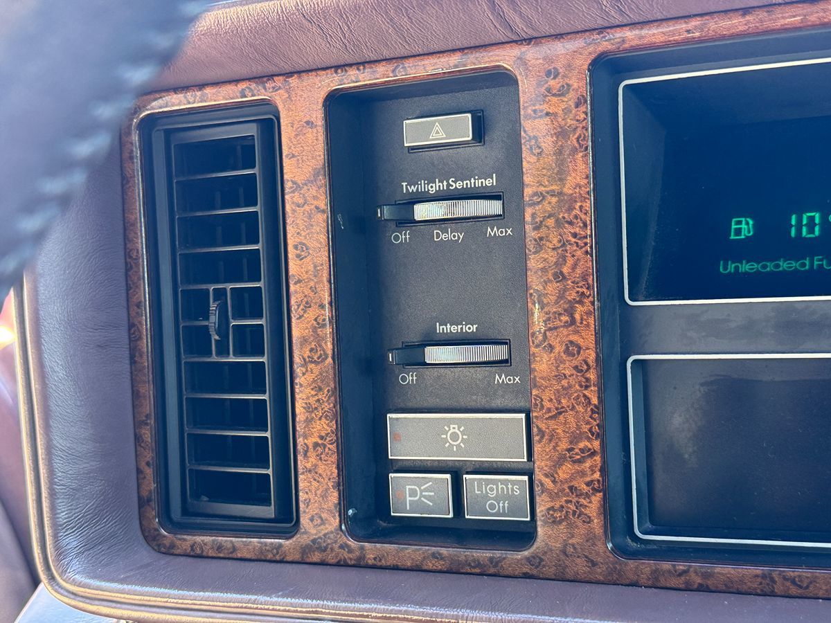 1989 Cadillac Eldorado - Photo 41