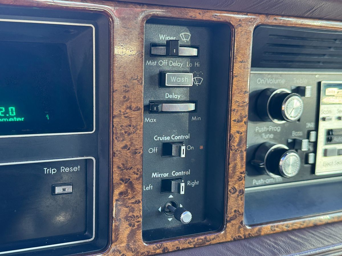 1989 Cadillac Eldorado - Photo 42