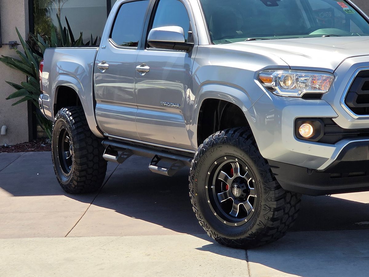 2020 Toyota Tacoma SR5 photo 4