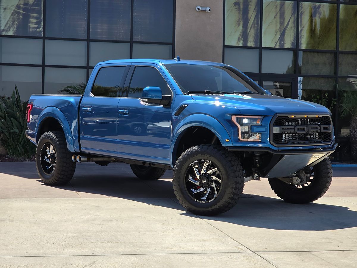 2019 Ford F-150 Raptor photo 3