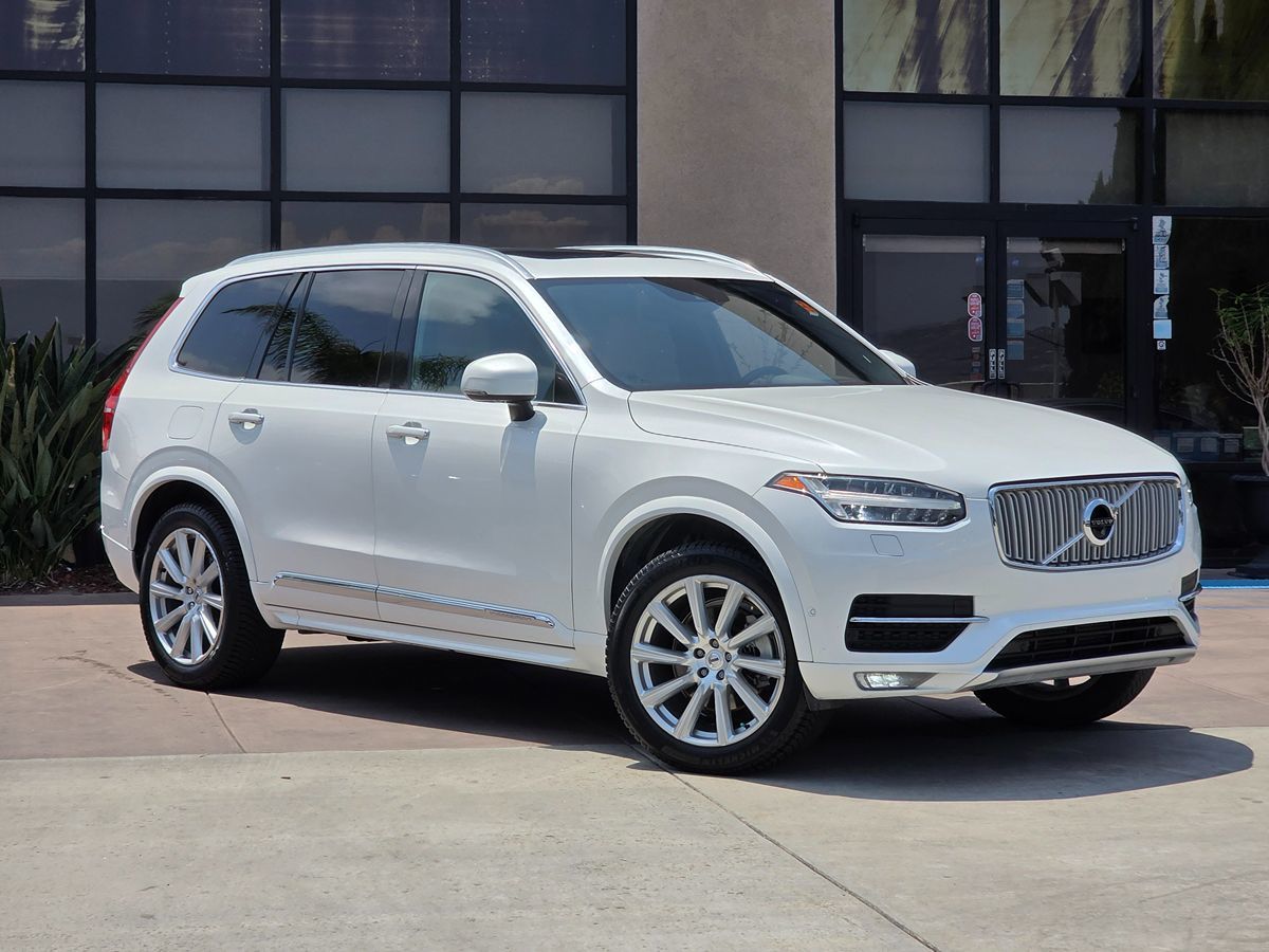 2017 Volvo XC90 Inscription photo 3