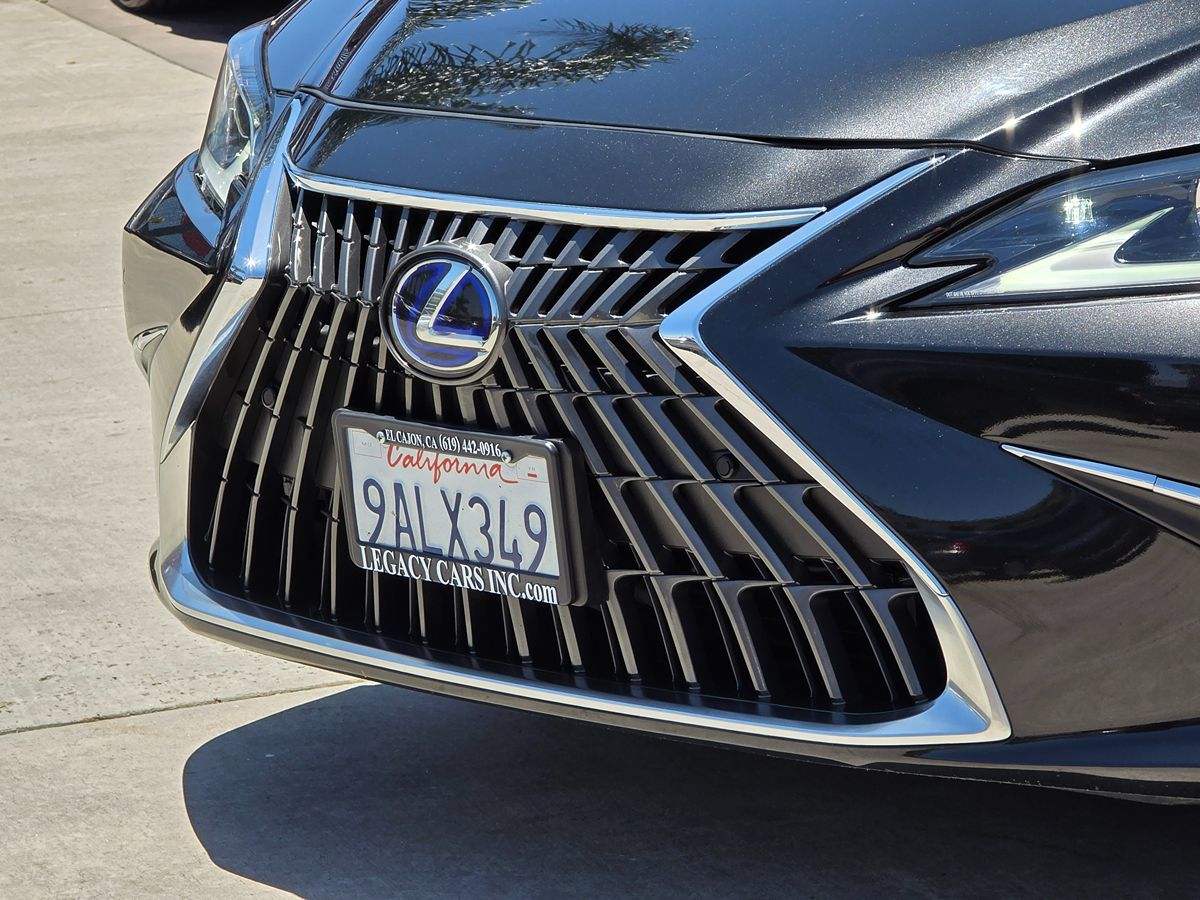 Sold 2022 Lexus ES 300h in El Cajon