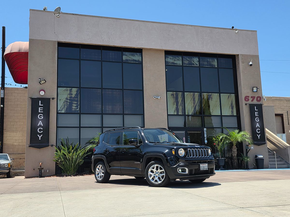 2018 Jeep Renegade Latitude North Edition photo 2