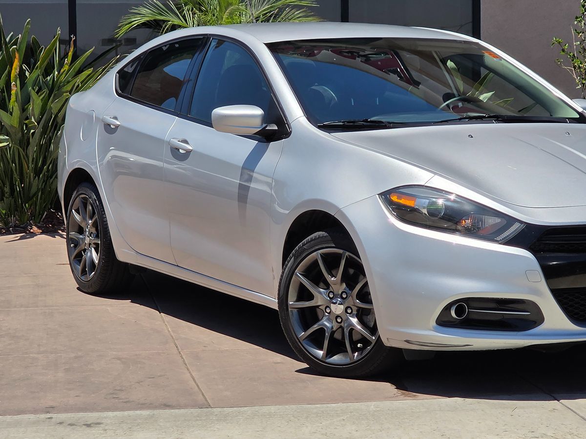 2013 Dodge Dart SXT photo 3
