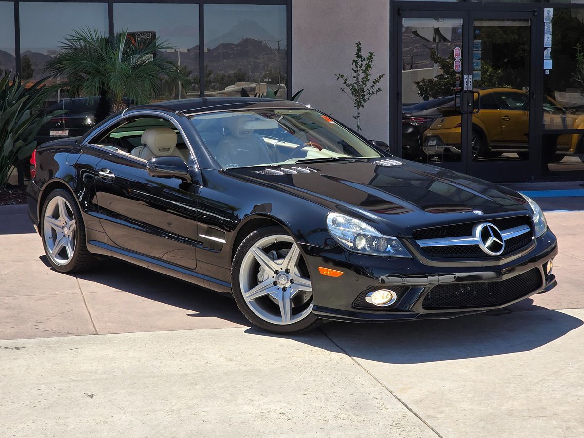 2012 Mercedes Benz SL 550 photo 2