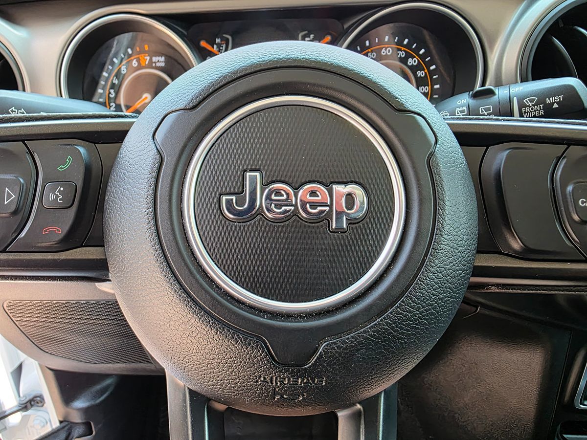 2020 Jeep Wrangler Sport photo 31