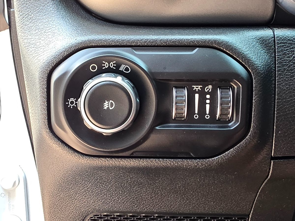 2020 Jeep Wrangler Sport photo 41