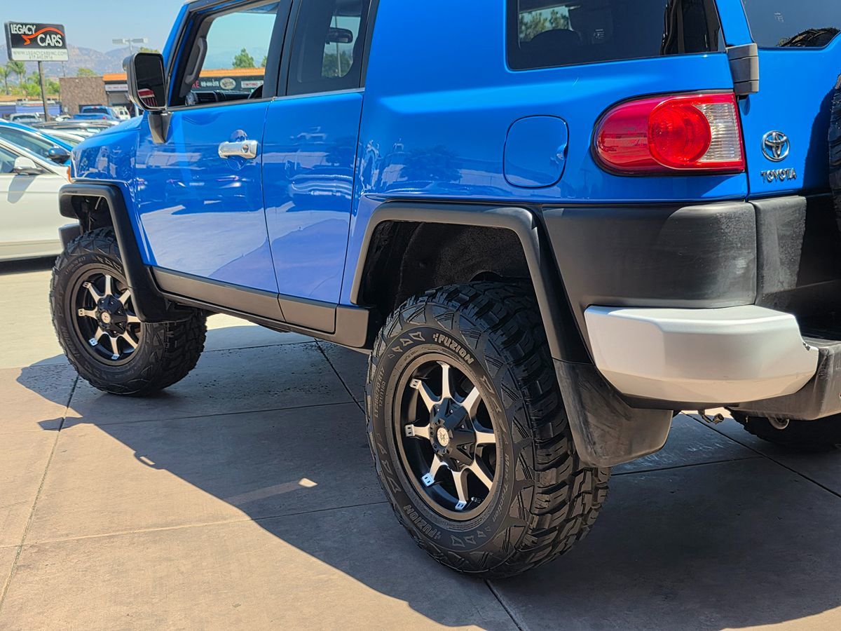 2007 Toyota FJ Cruiser Base photo 10