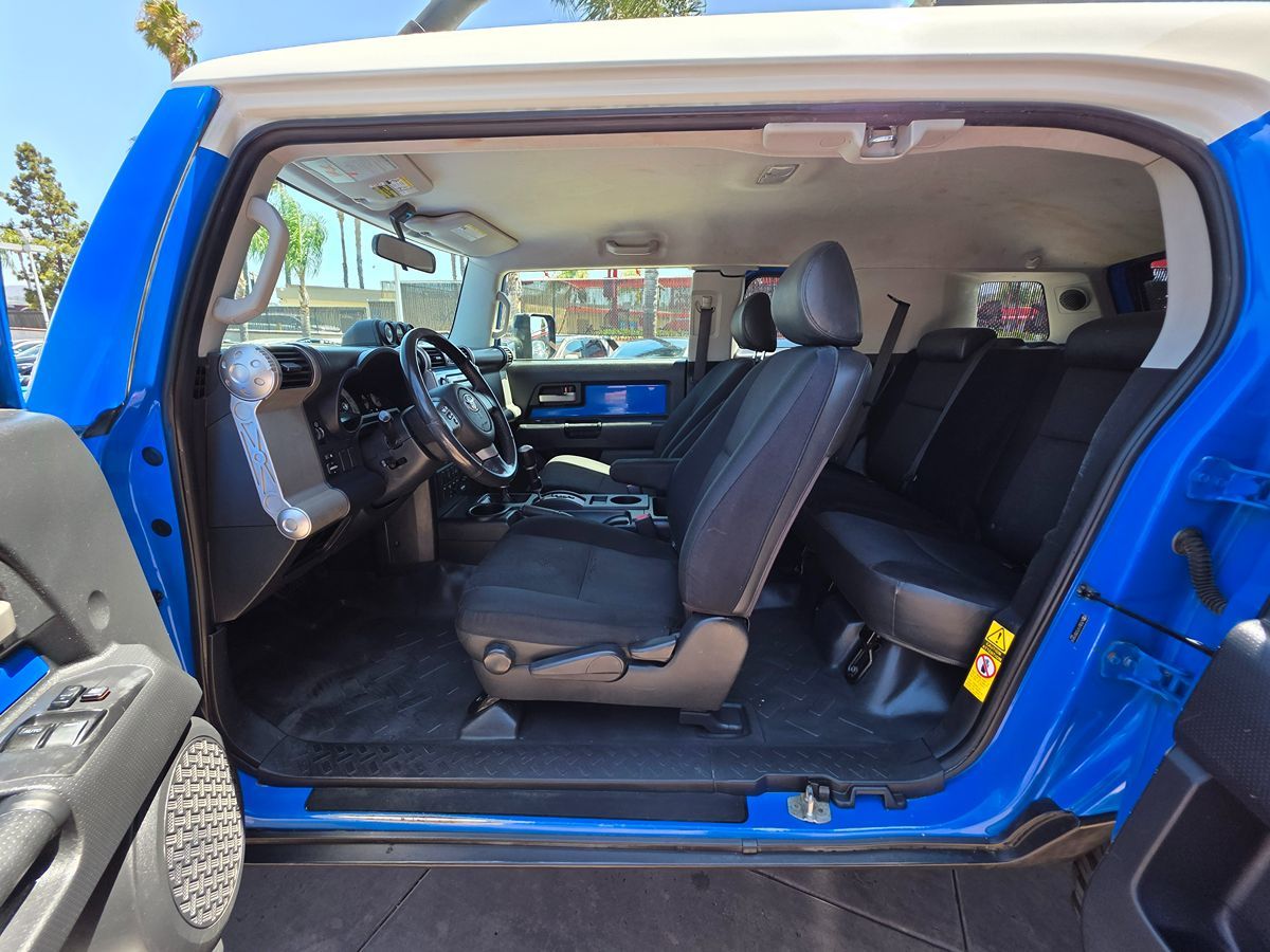 2007 Toyota FJ Cruiser Base photo 24