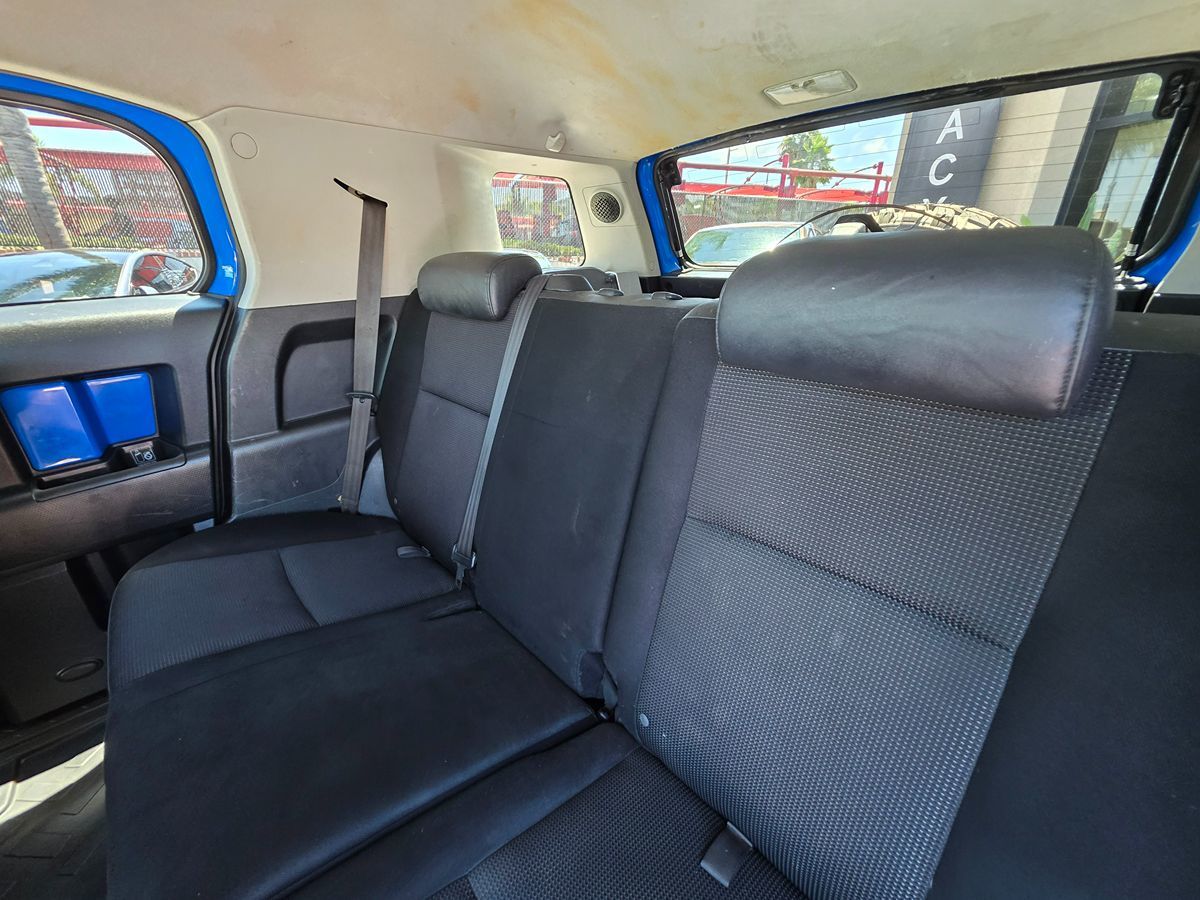 2007 Toyota FJ Cruiser Base photo 25