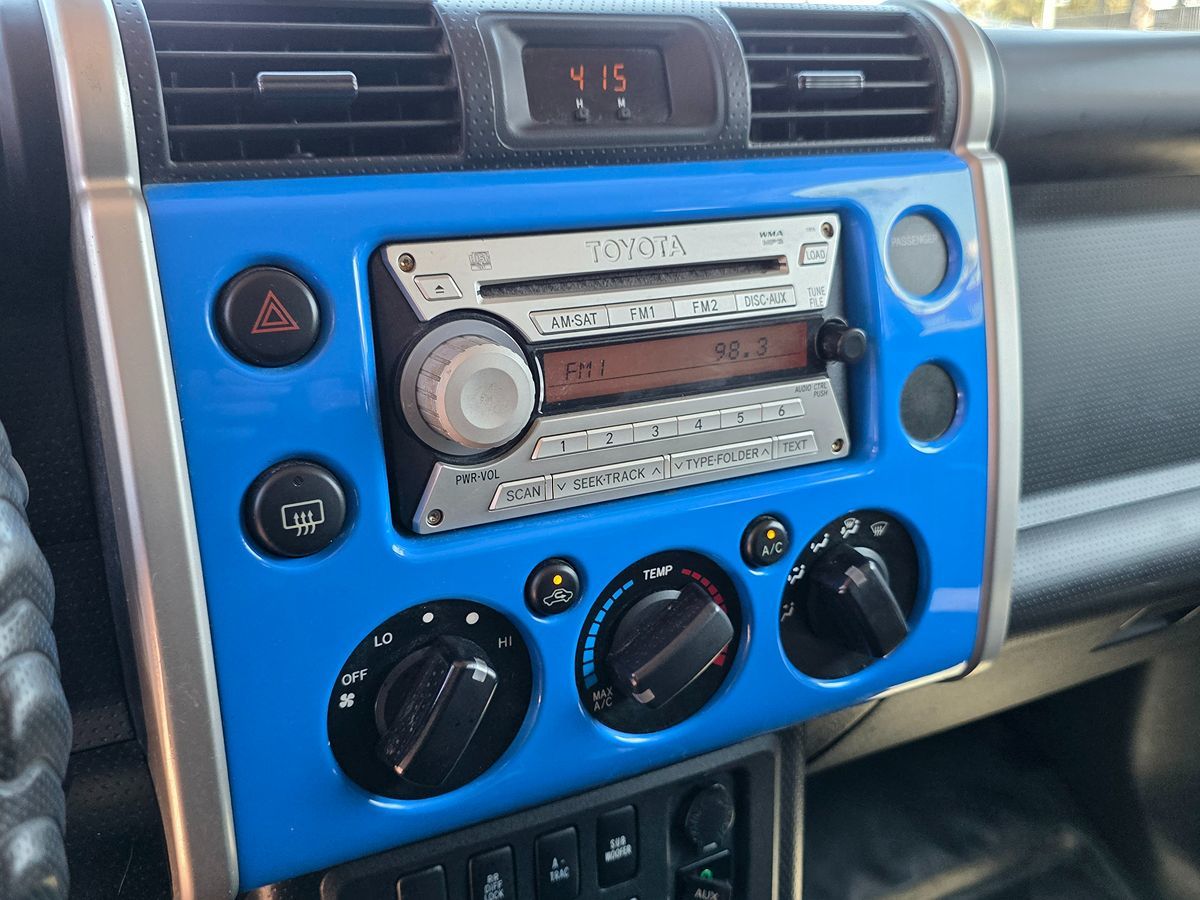 2007 Toyota FJ Cruiser Base photo 30
