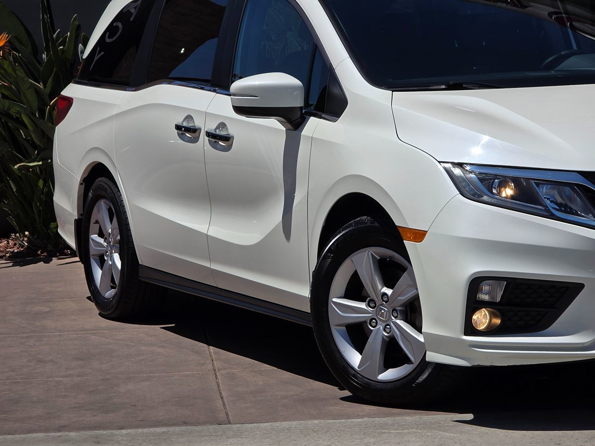 2019 Honda Odyssey EX-L photo 4
