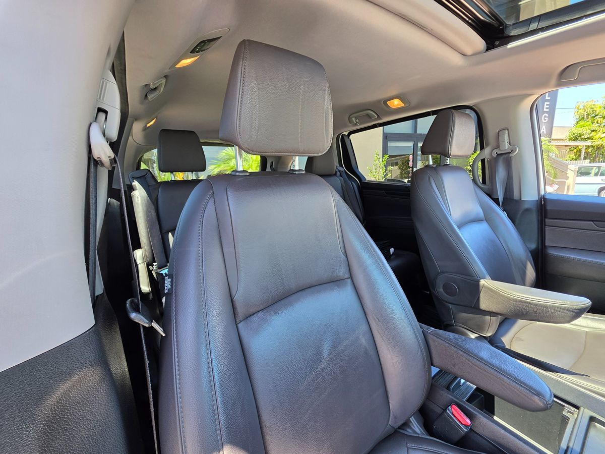 2019 Honda Odyssey EX-L photo 18