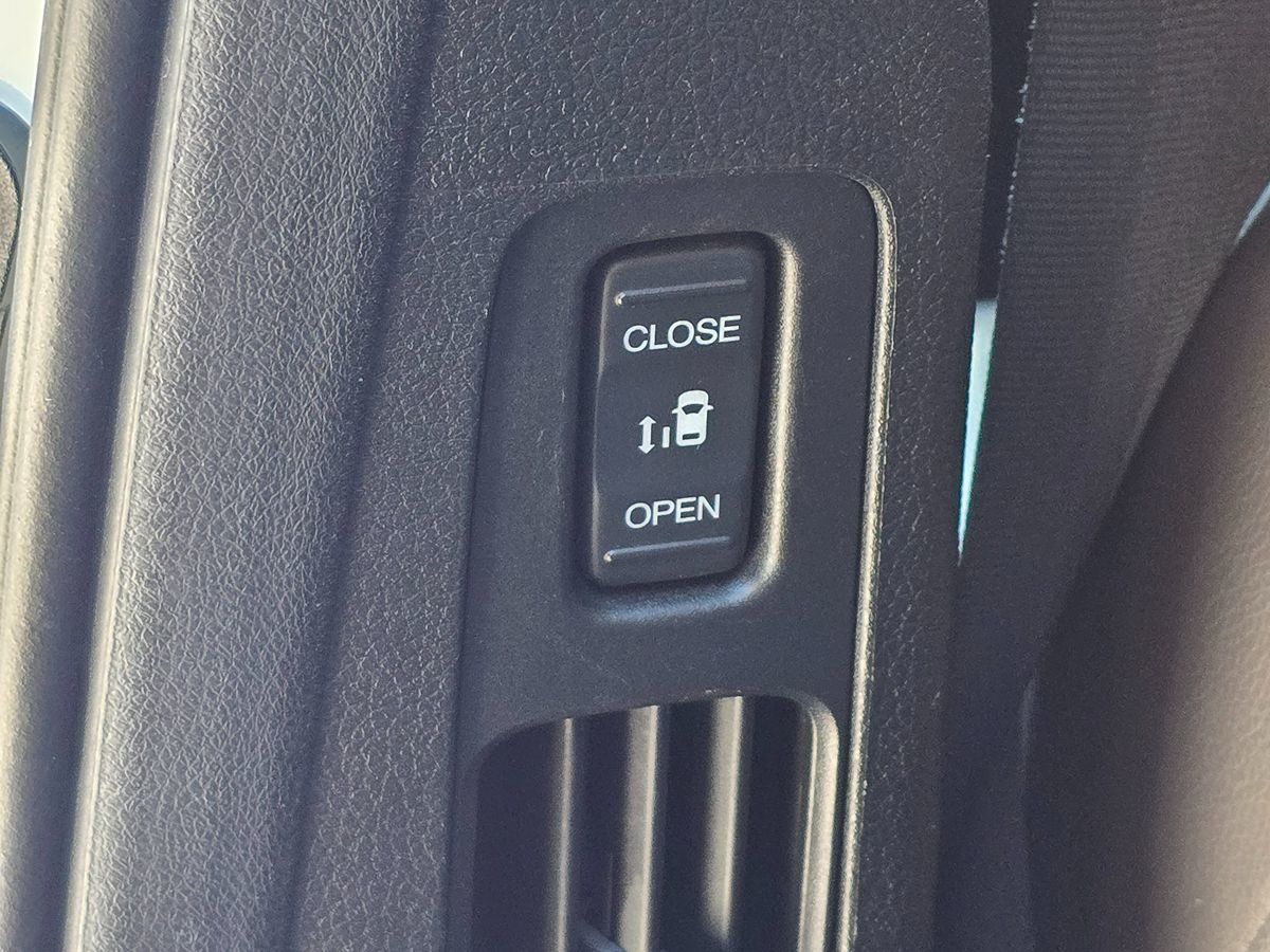 2019 Honda Odyssey EX-L photo 31