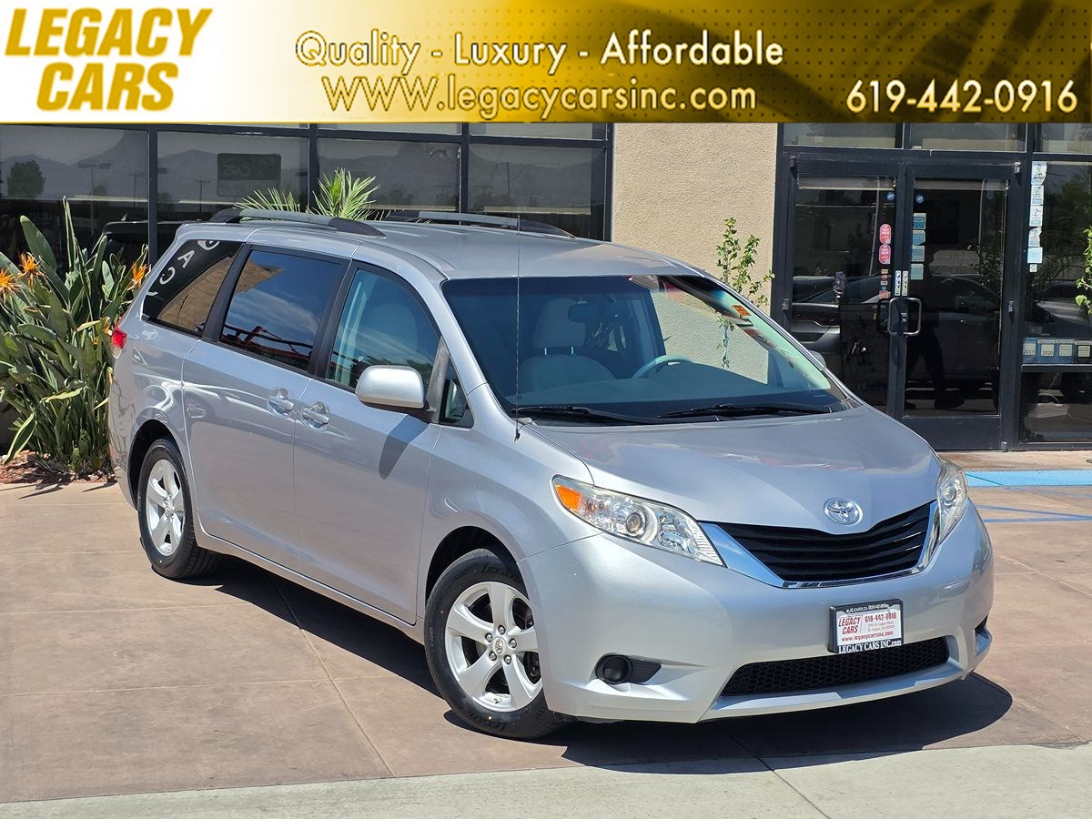 2012 Toyota Sienna