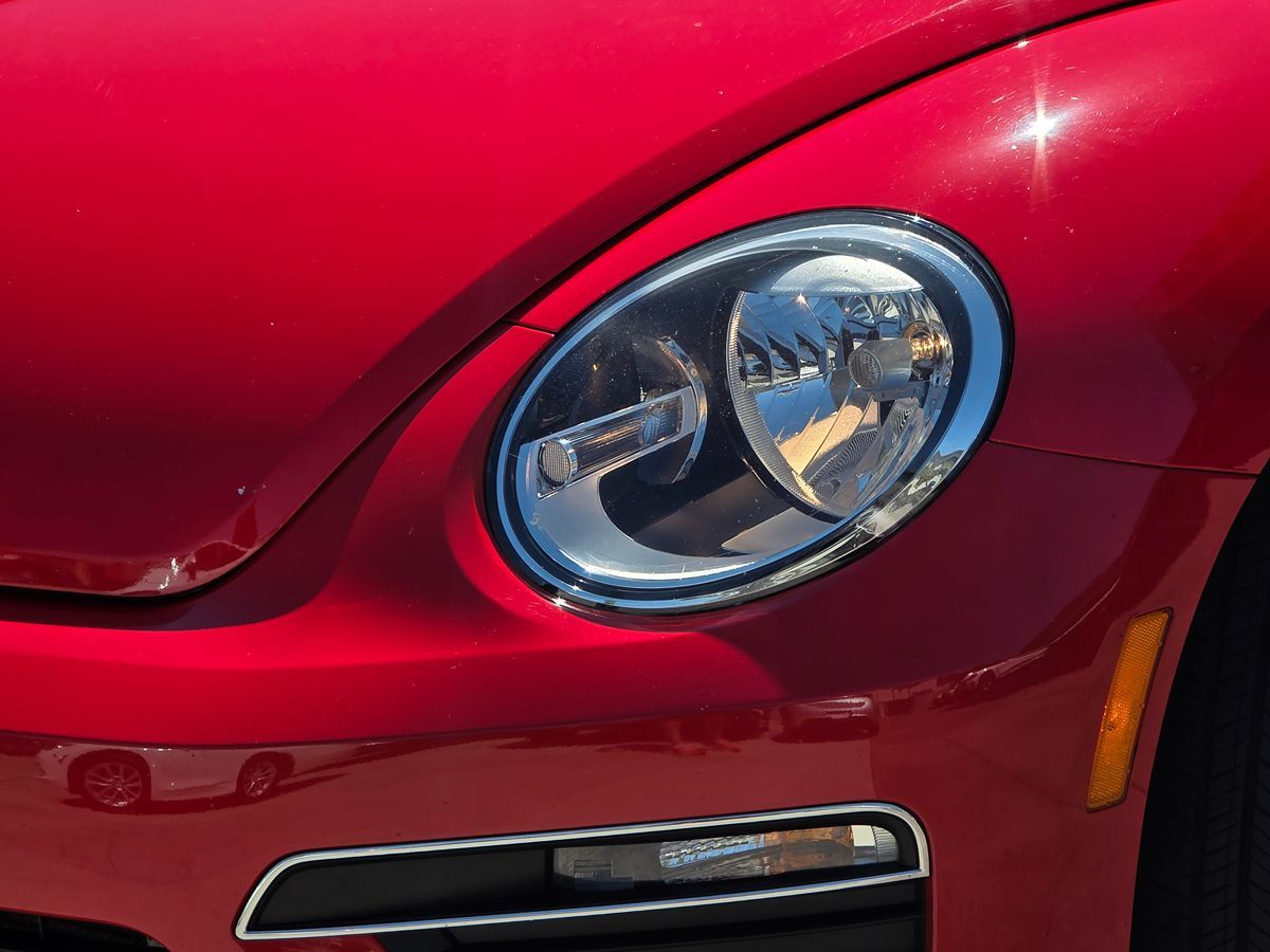 2017 Volkswagen Beetle 1.8T SE photo 7