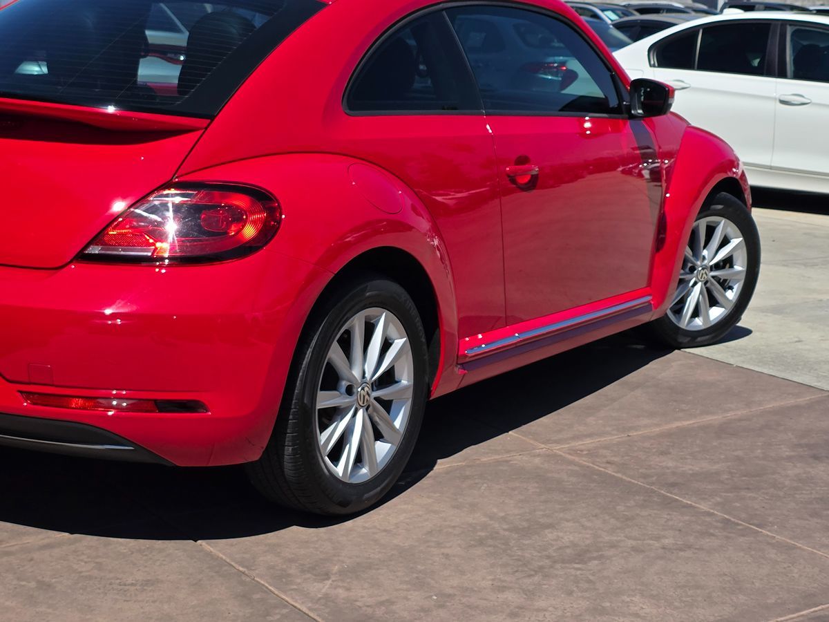 2017 Volkswagen Beetle 1.8T SE photo 12