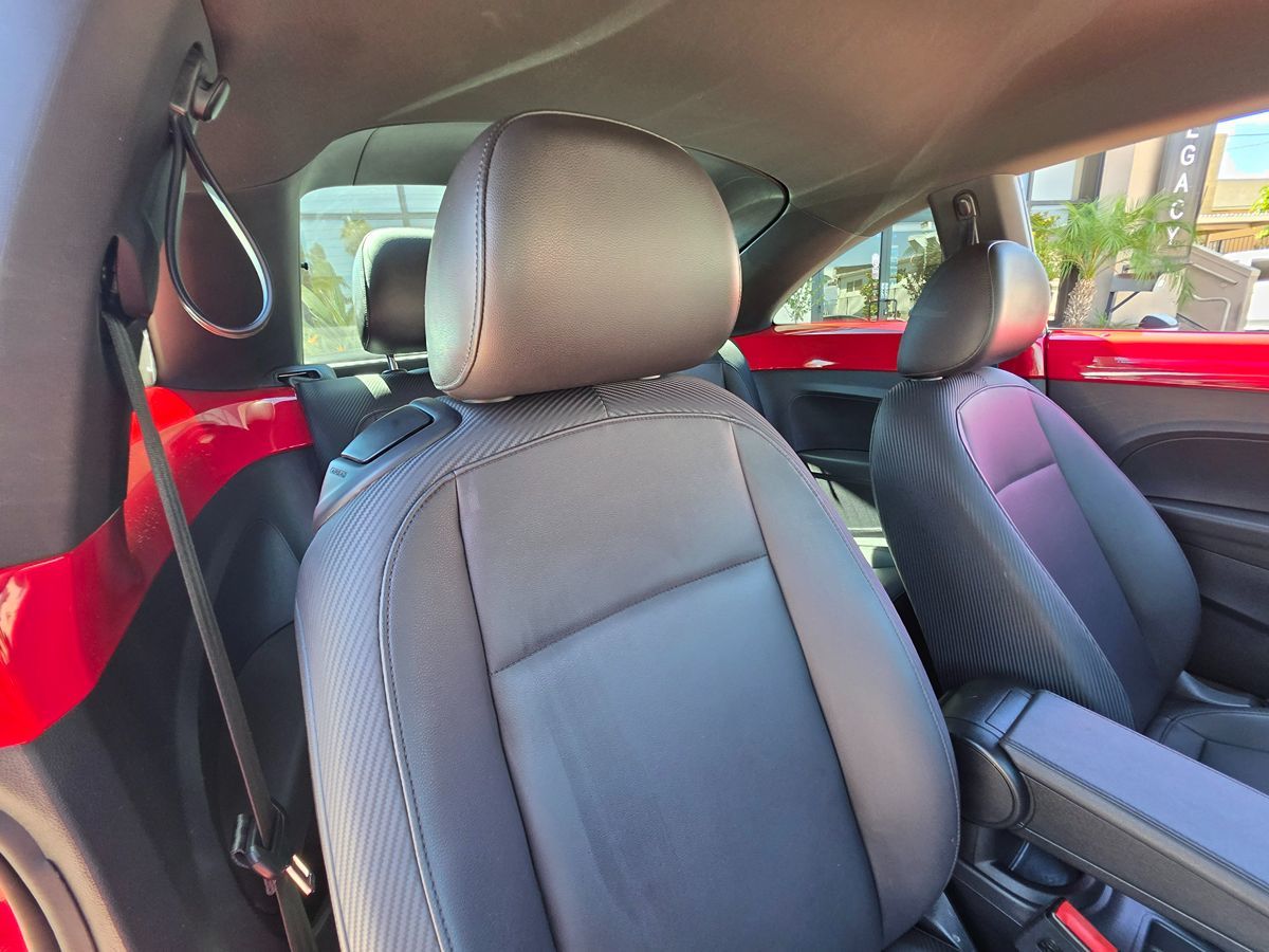 2017 Volkswagen Beetle 1.8T SE photo 17