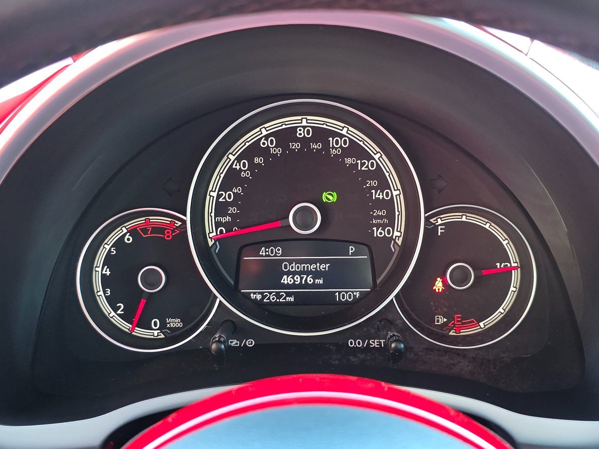 2017 Volkswagen Beetle 1.8T SE photo 28
