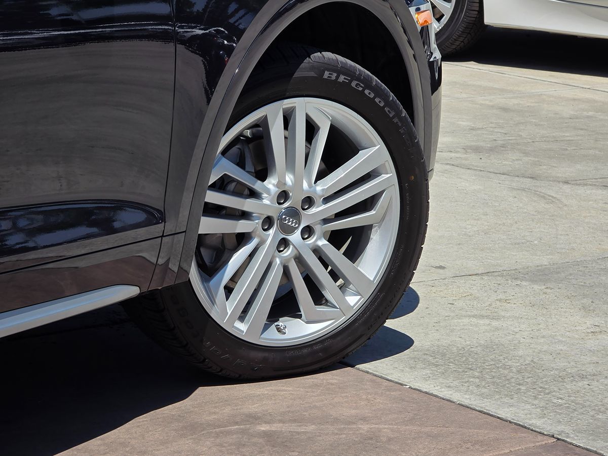 2019 Audi Q5 Premium Plus photo 12