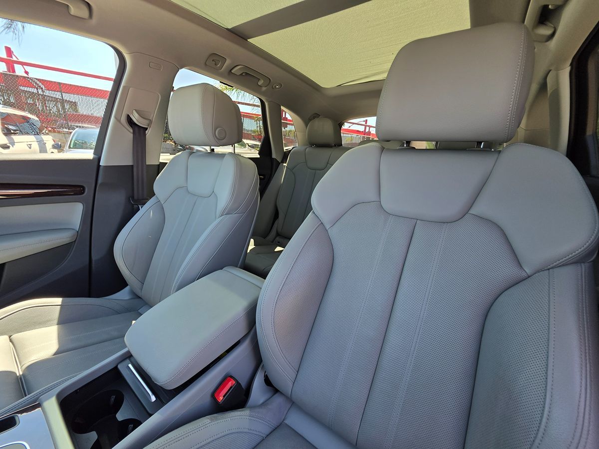 2019 Audi Q5 Premium Plus photo 22