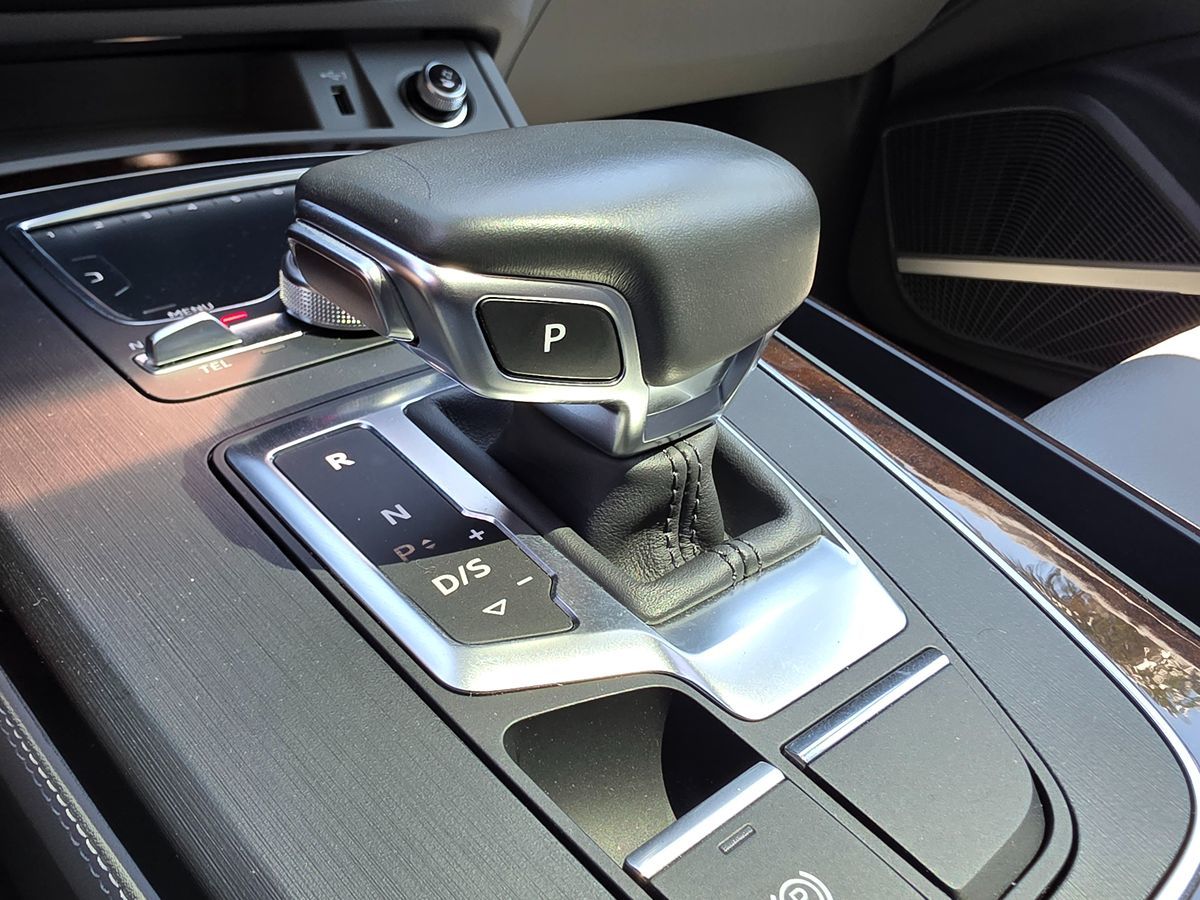 2019 Audi Q5 Premium Plus photo 41