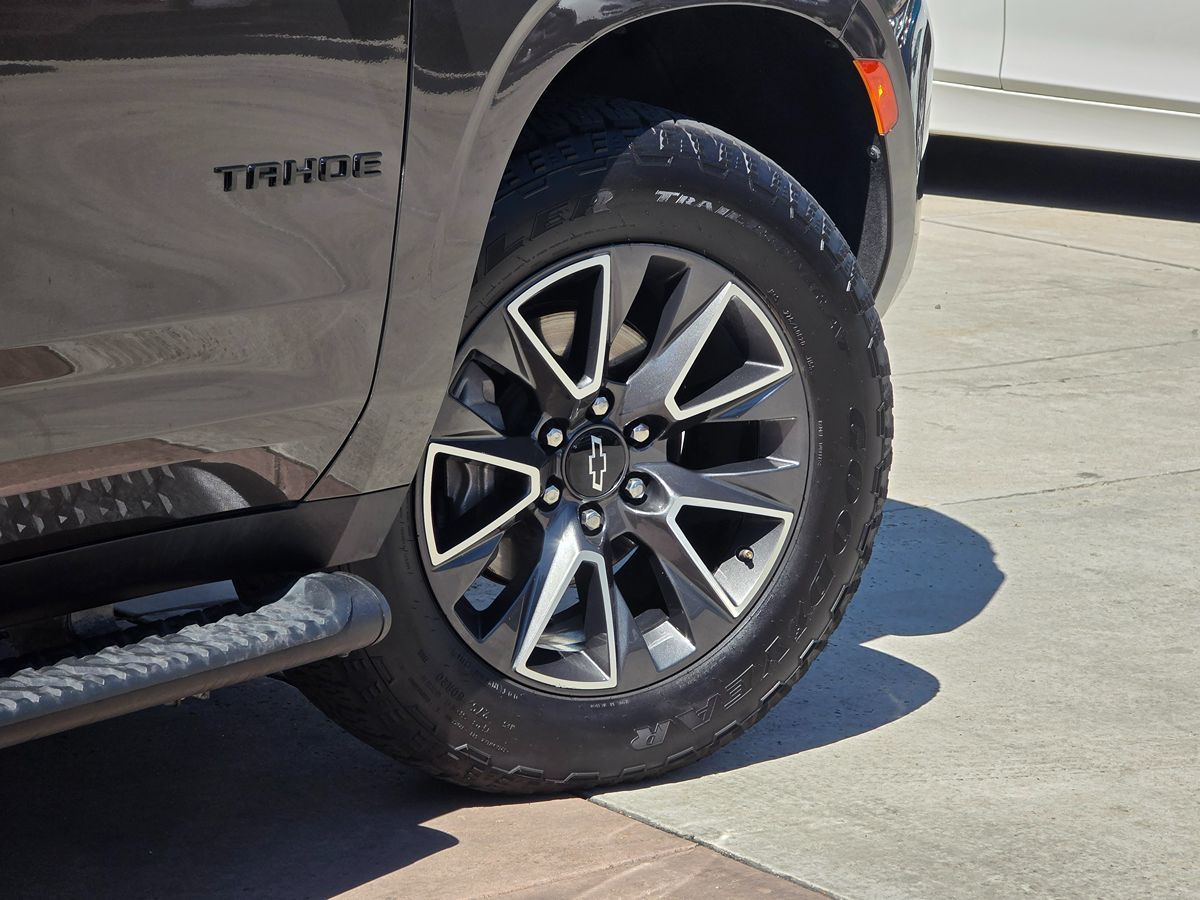 2021 Chevrolet Tahoe Z71 photo 14