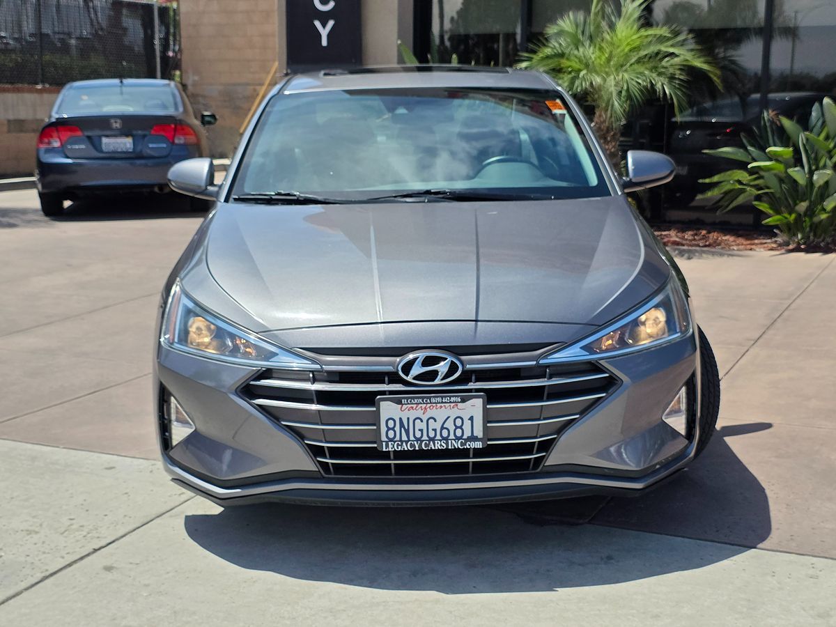 2020 Hyundai Elantra Value Edition photo 5