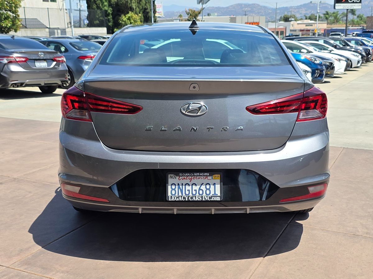 2020 Hyundai Elantra Value Edition photo 11