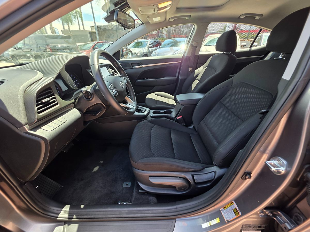 2020 Hyundai Elantra Value Edition photo 22