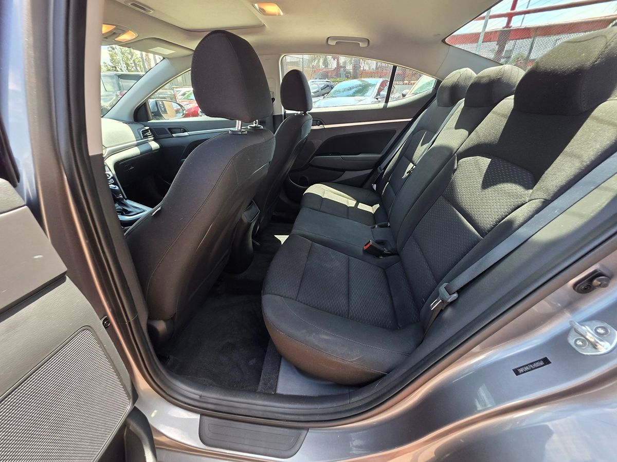 2020 Hyundai Elantra Value Edition photo 25