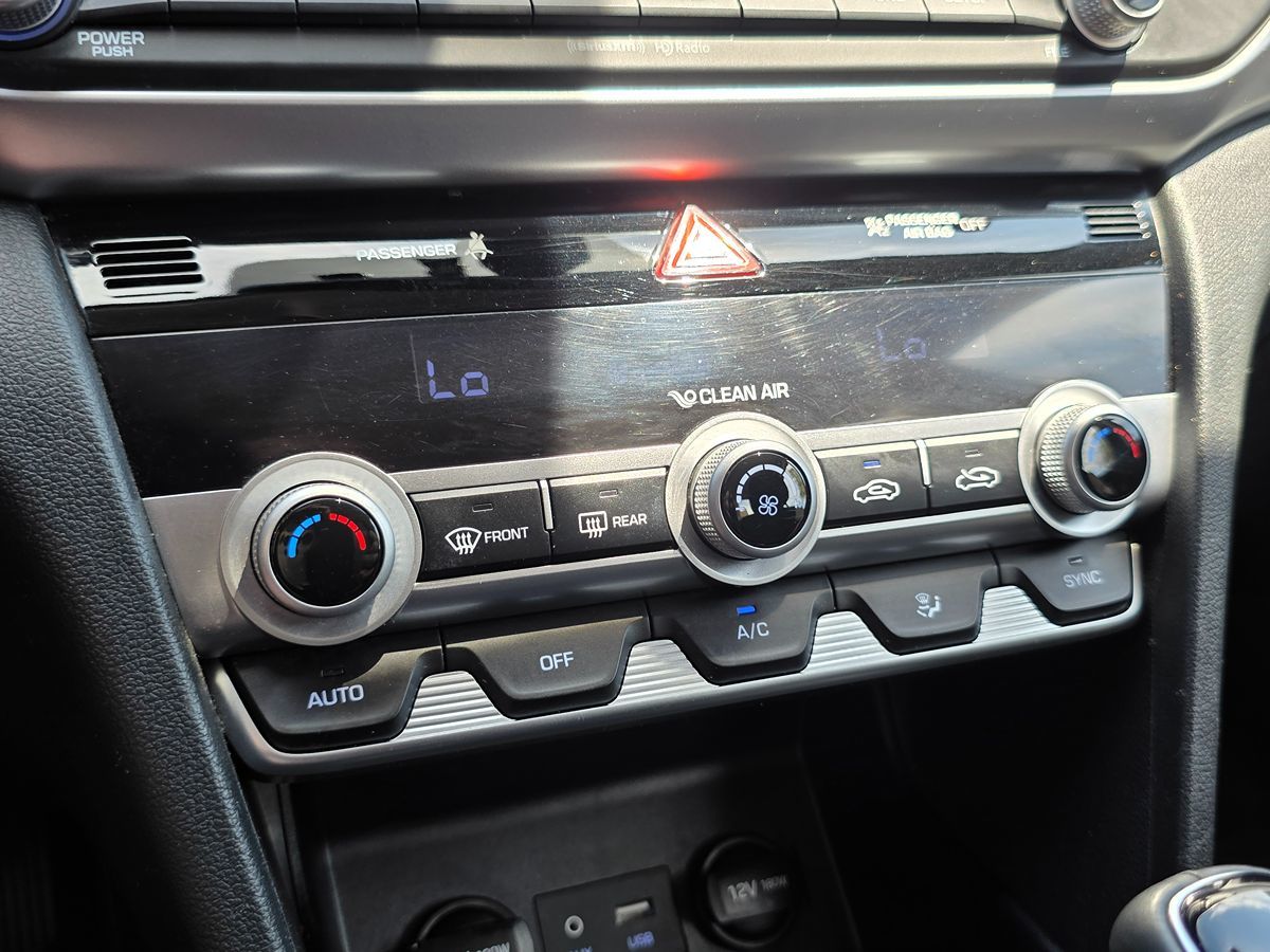 2020 Hyundai Elantra Value Edition photo 36