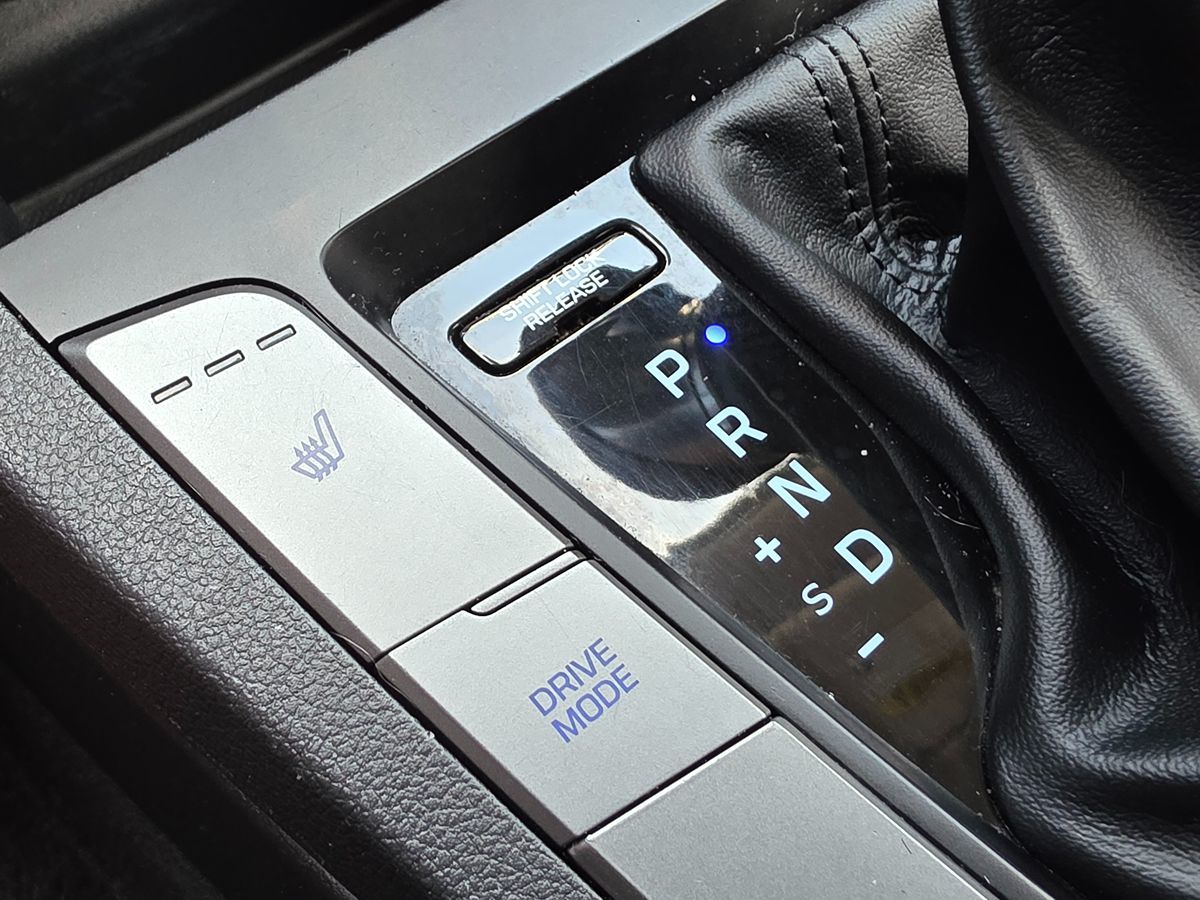 2020 Hyundai Elantra Value Edition photo 39