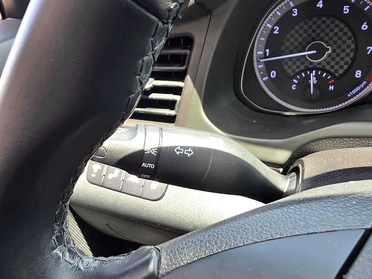 2020 Hyundai Elantra Value Edition photo 41