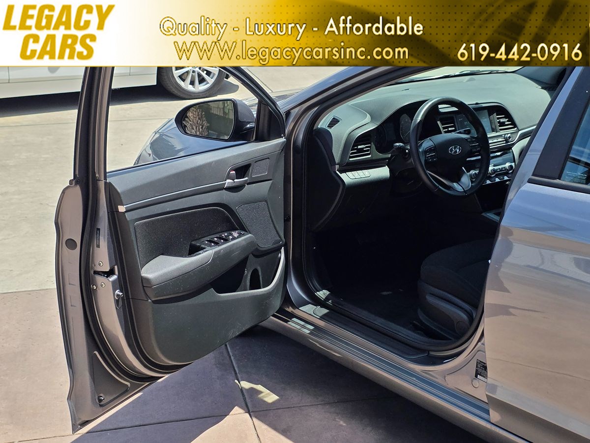 2020 Hyundai Elantra Value Edition photo 43