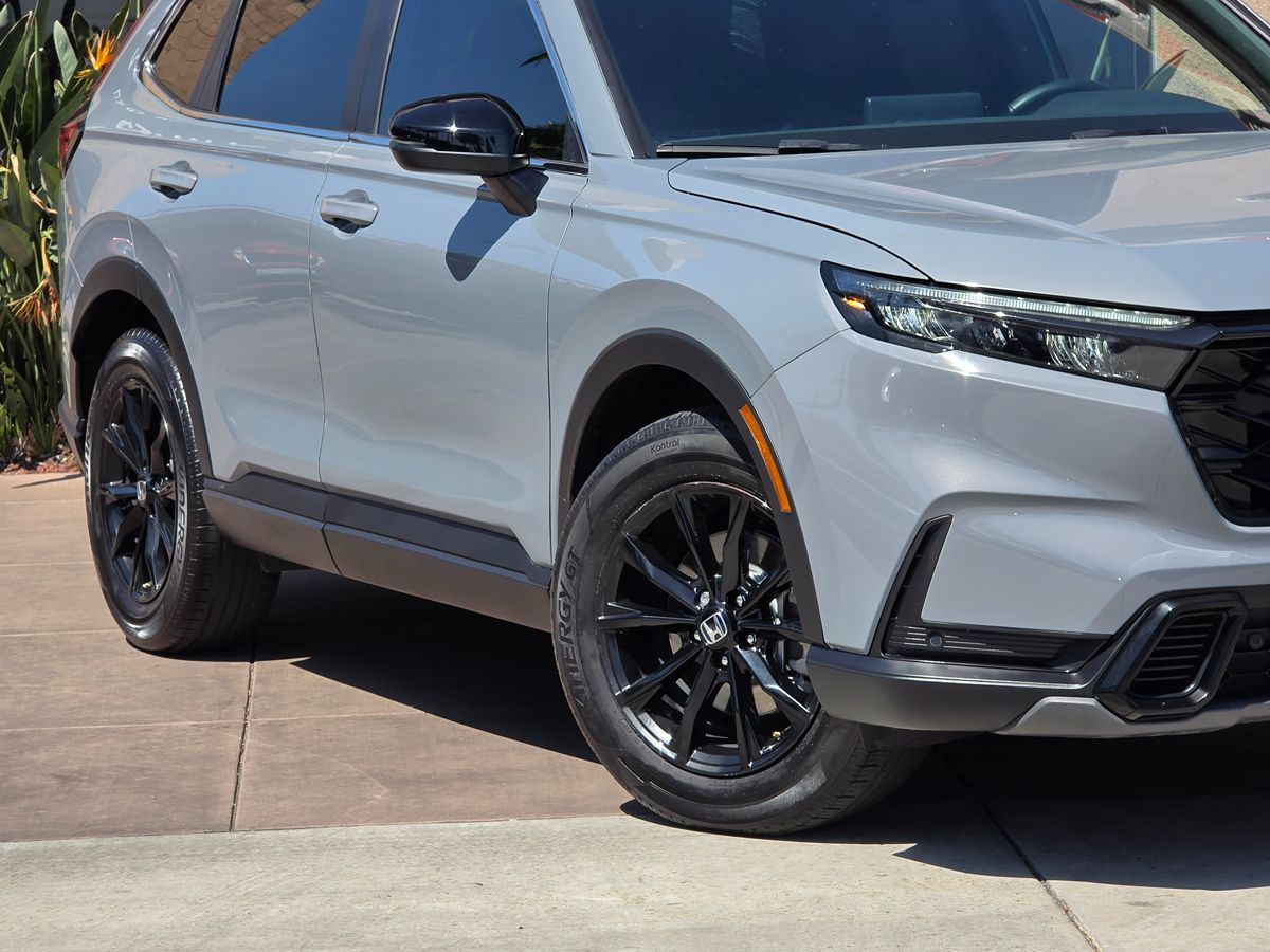 2023 Honda CR-V Hybrid Sport photo 2