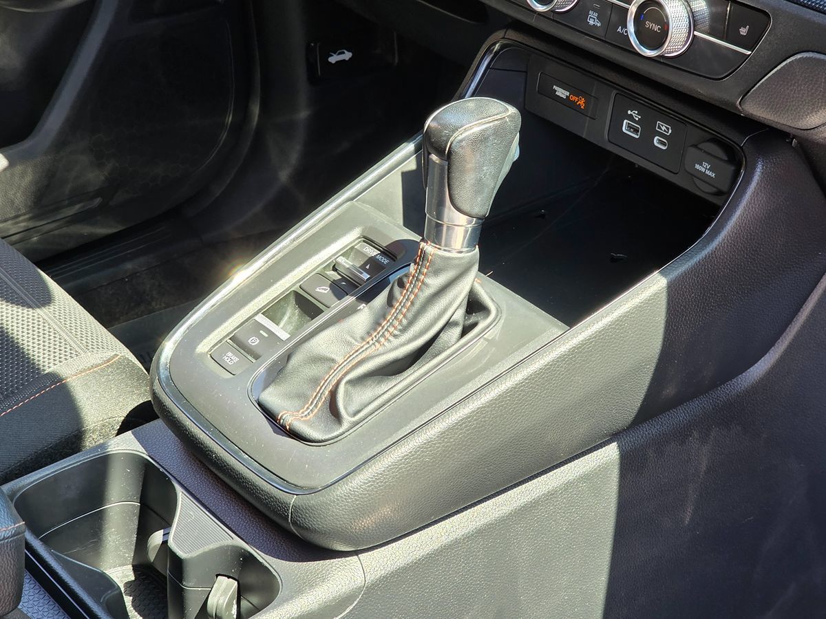 2023 Honda CR-V Hybrid Sport photo 16