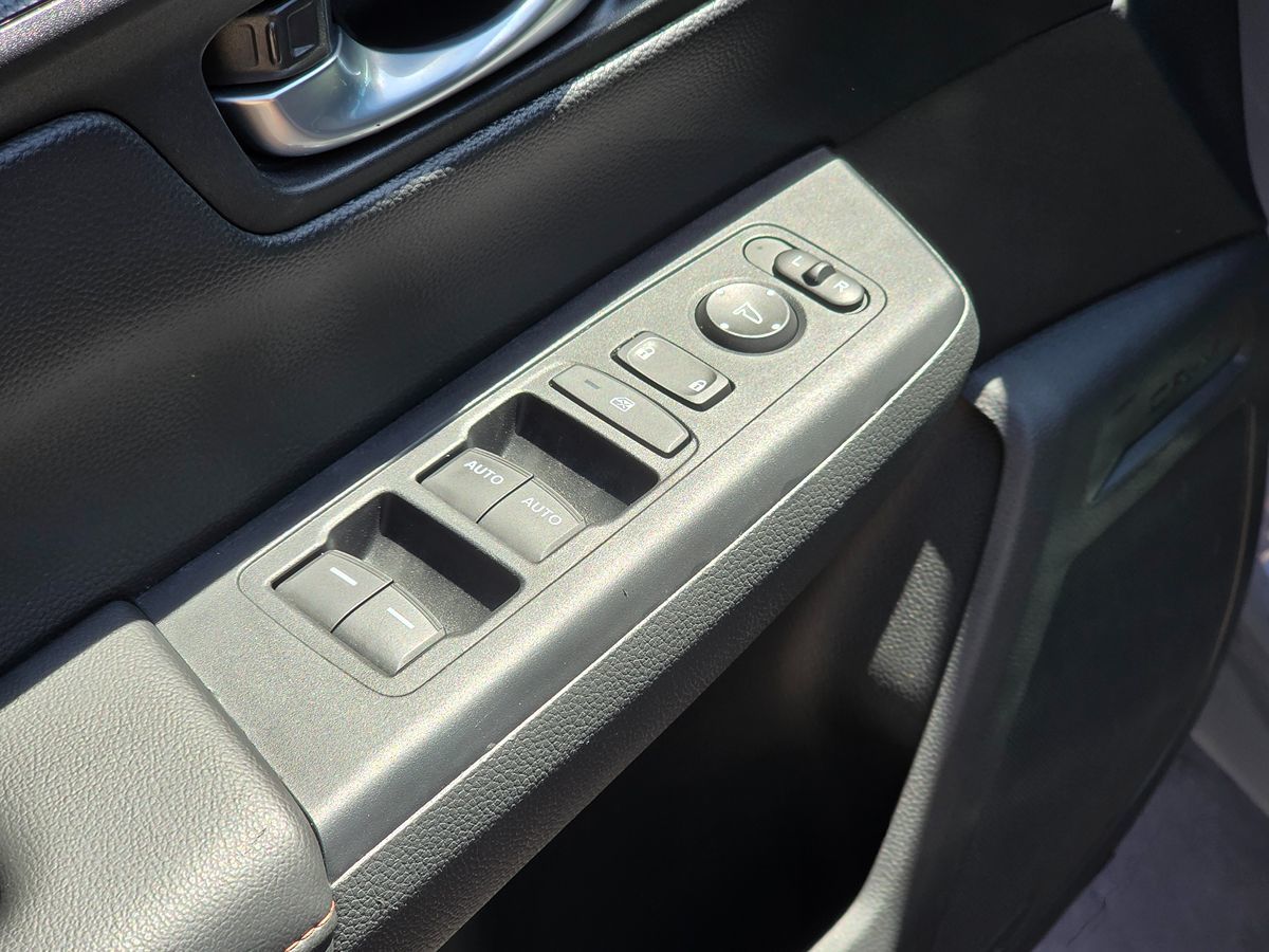 2023 Honda CR-V Hybrid Sport photo 30