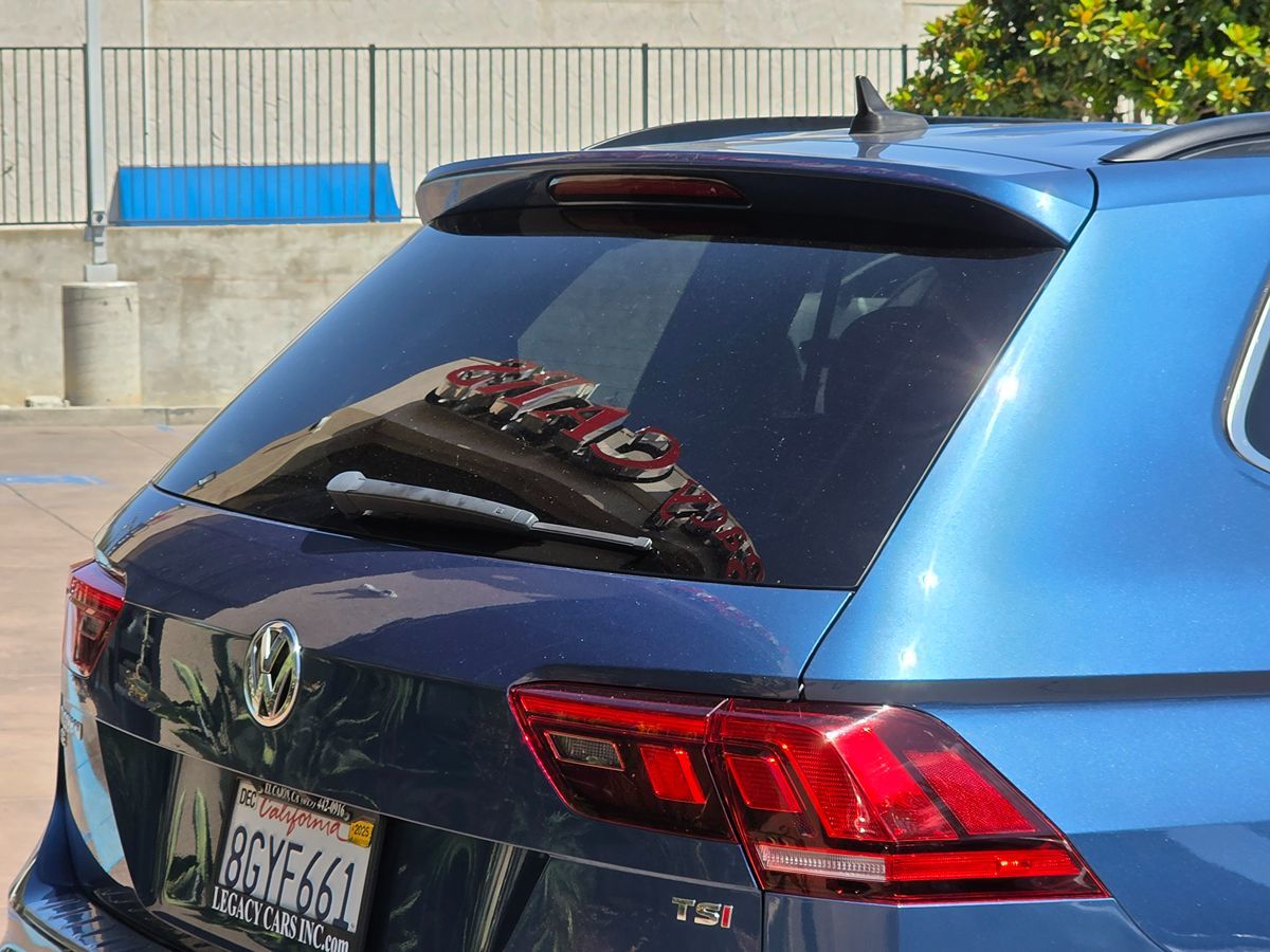 2018 Volkswagen Tiguan SE photo 12