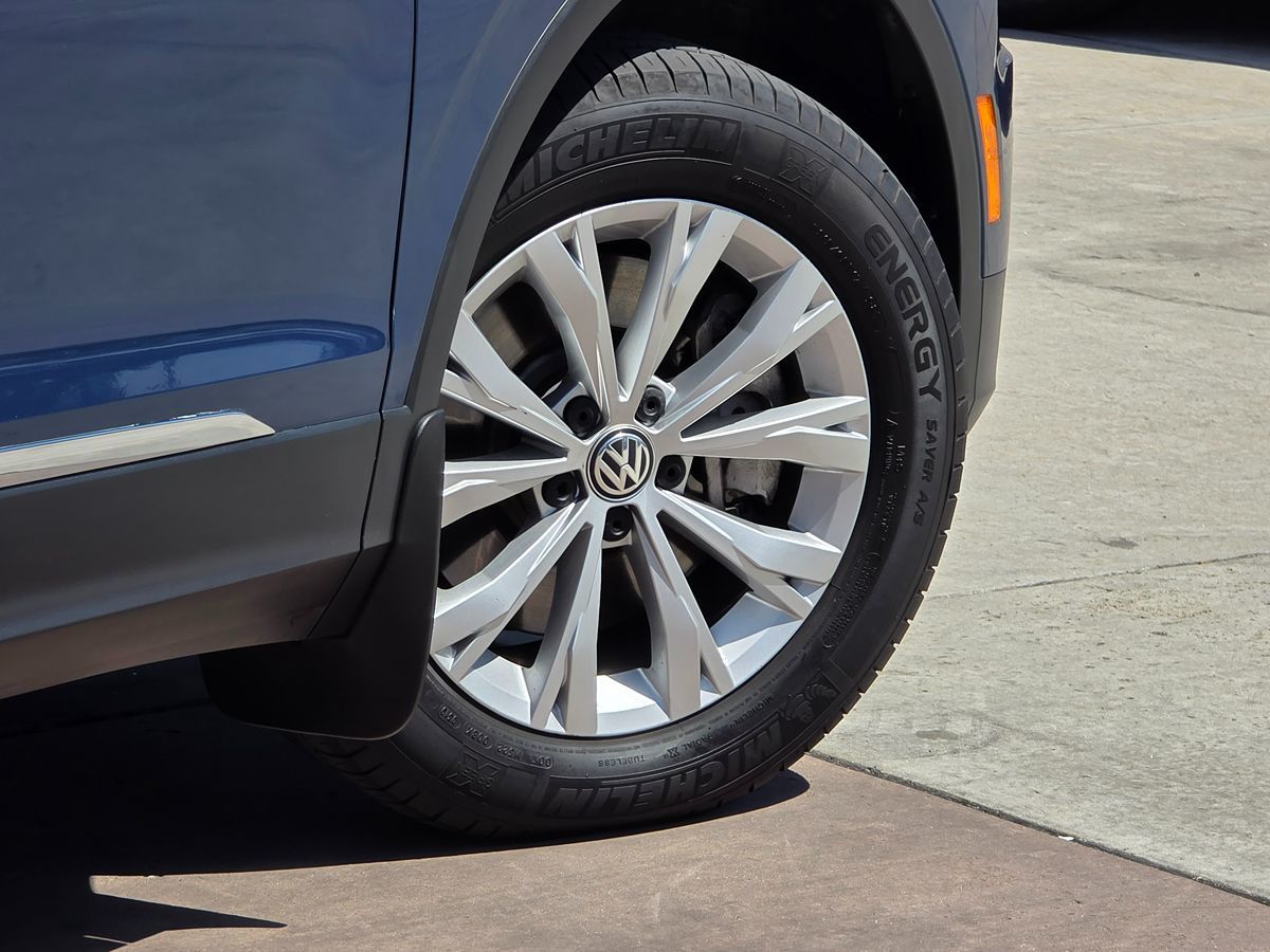 2018 Volkswagen Tiguan SE photo 13