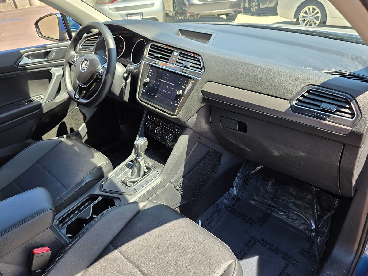 2018 Volkswagen Tiguan SE photo 14
