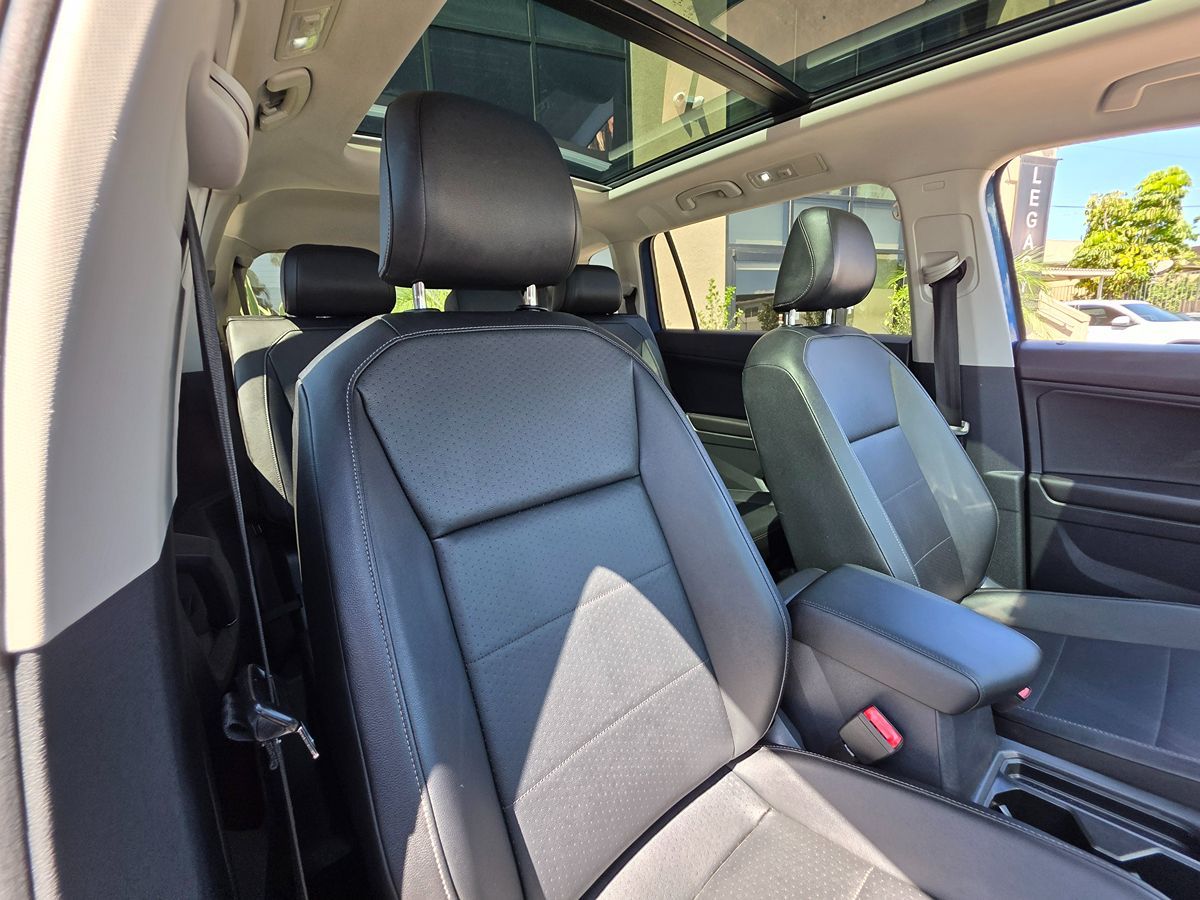 2018 Volkswagen Tiguan SE photo 18
