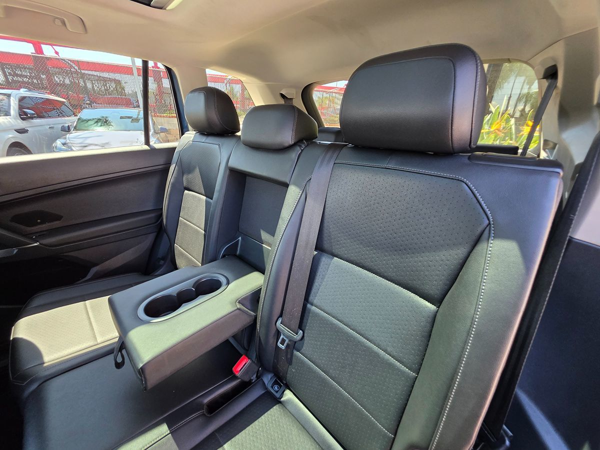 2018 Volkswagen Tiguan SE photo 26