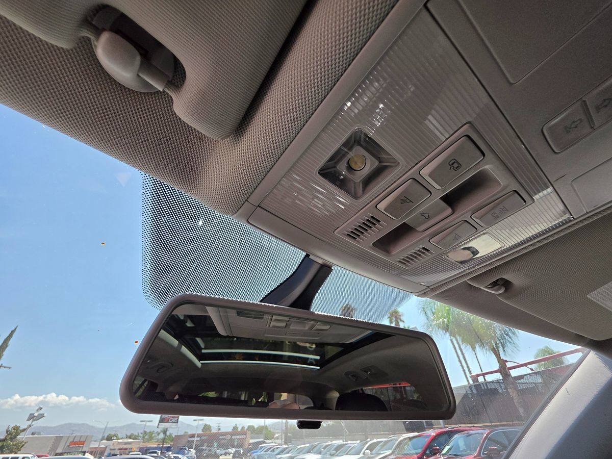 2018 Volkswagen Tiguan SE photo 44