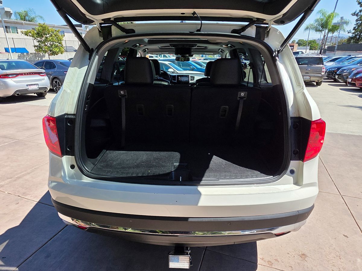 2017 Honda Pilot Elite photo 22