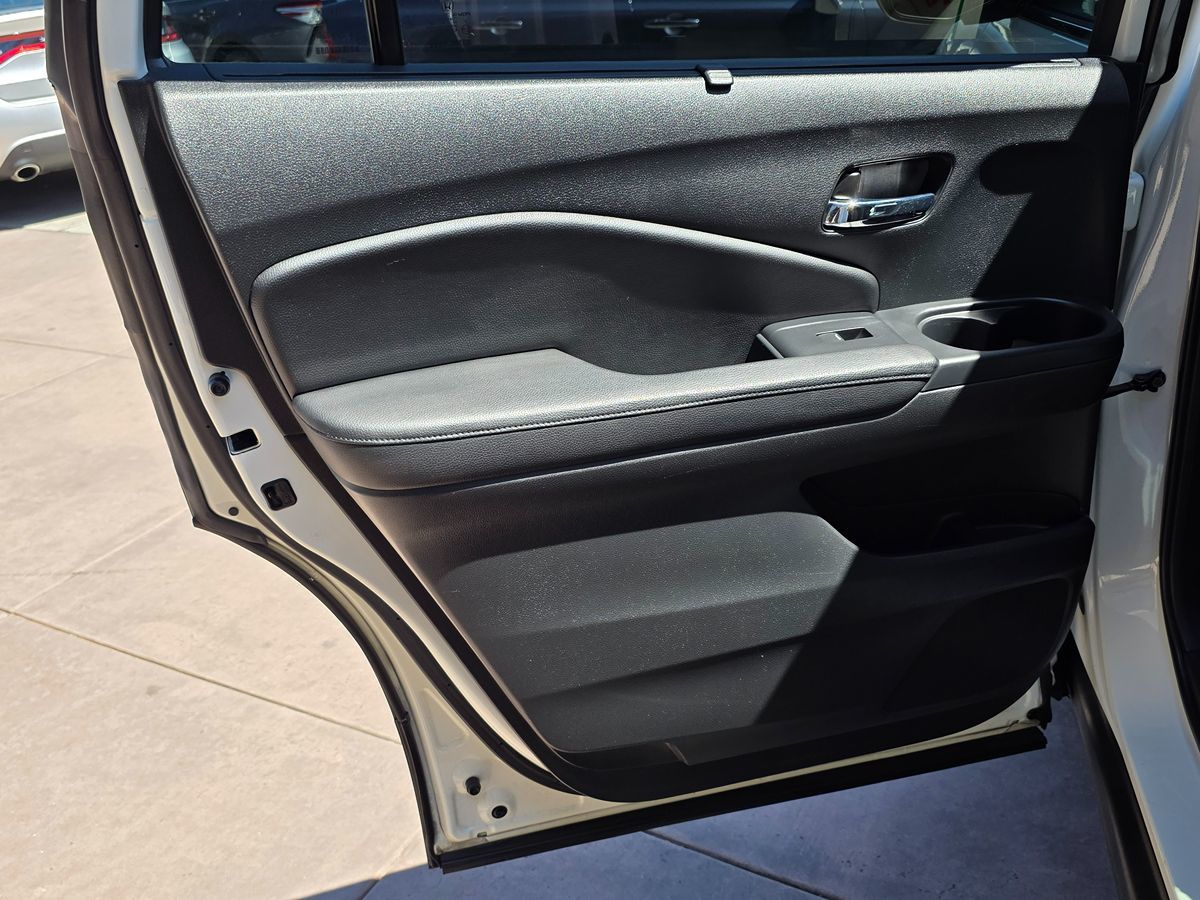 2017 Honda Pilot Elite photo 35