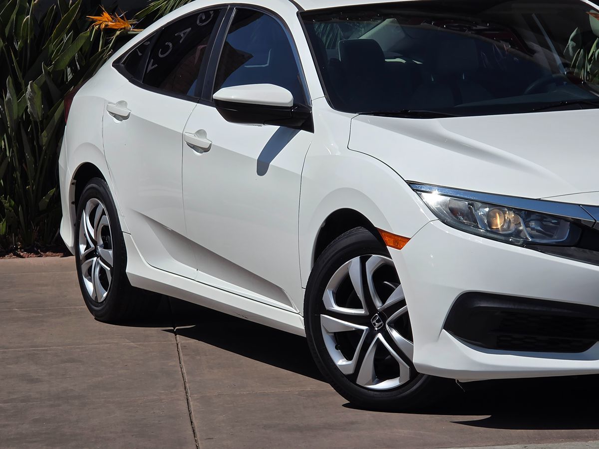 2016 Honda Civic LX photo 4