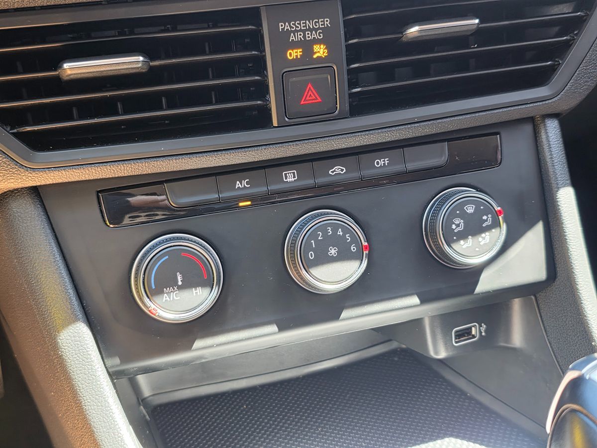 2019 Volkswagen Jetta S photo 37